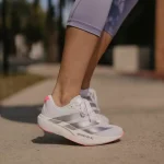 Tenis Zapatillas Para Mujer Adidas Adizero Evo SL 100% Importadas 46% De Descuento - Imagen 3