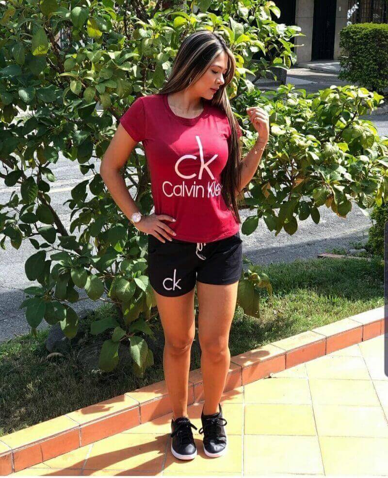 suizo confirmar Marinero Conjunto Deportivo Para Mujer Calvin Klein Pantaloneta Burda Oferta, Blanco  | Zshop Colombia