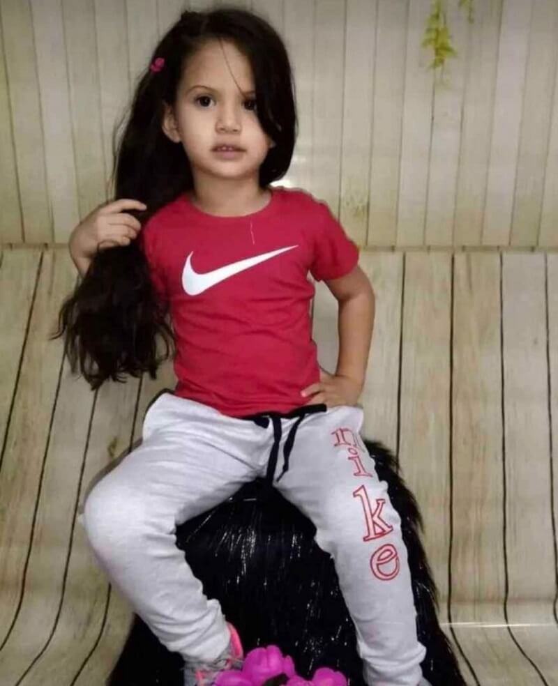 Top deportivo Nike para niña