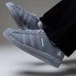 Tenis Zapatillas Adidas Superstar Neighborhood Con Diseño Sobrio Permite Combinarla 100% Importadas 50% De Descuento