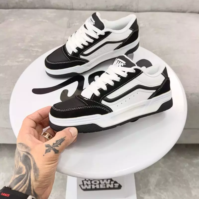 Tenis Zapatillas Vans Hylene 15 Tenis Zapatillas Vans Hylene Para Dama Cuenta Con Suela De Caucho De Perfil Grueso 100% Importadas 50% De Descuento - Imagen 1